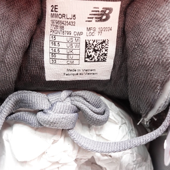 NEW WIDE 2E Men's New Balance Fresh Foam X More v5 Sneakers MMORLJ5 Grey - Picture 6 of 9